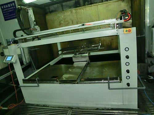 往復(fù)機(jī)噴涂線-離線噴